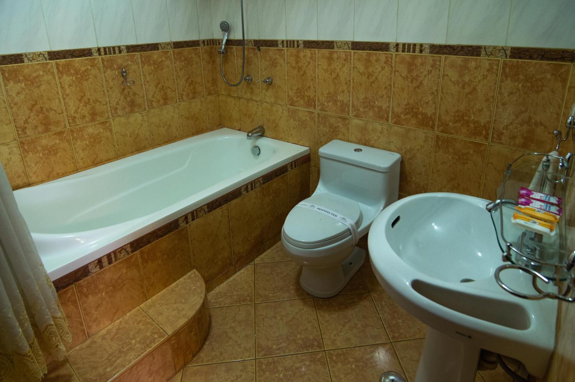 Hotel Sierra Dorada Аякучо Екстериор снимка